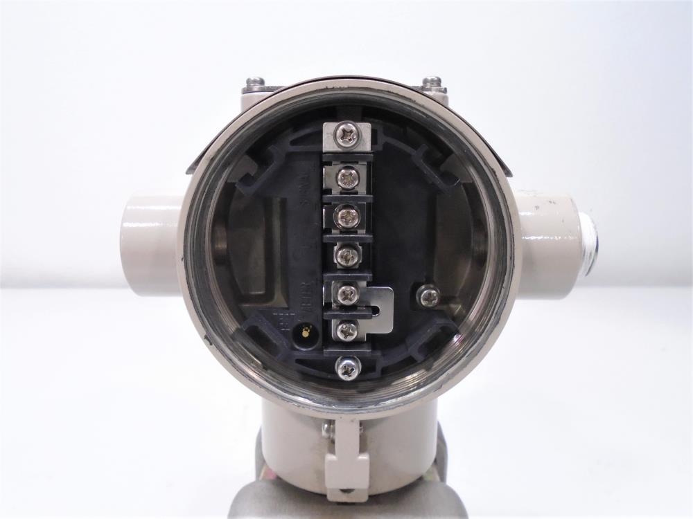 Yamatake 0 - 60 PSI Differential Pressure Transmitter STG981-E1T-00000-R5-D7E9